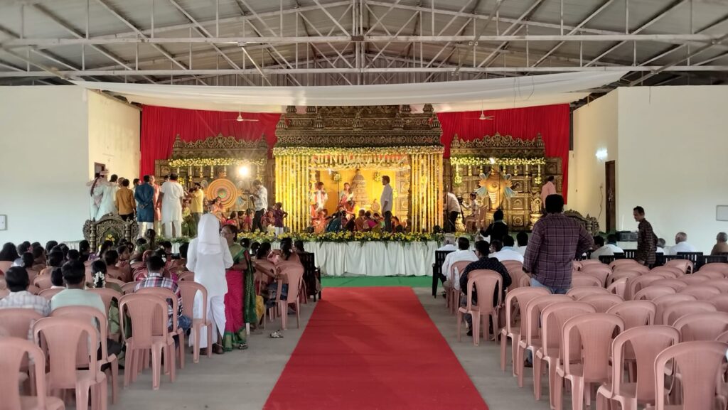 vanjari wedding hall stage with capacity 2000-3000